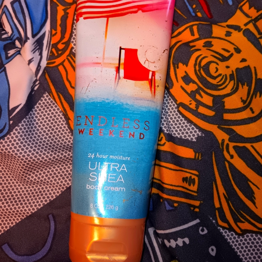 24-hour Ultra Shae Body Cream Endless Weekend